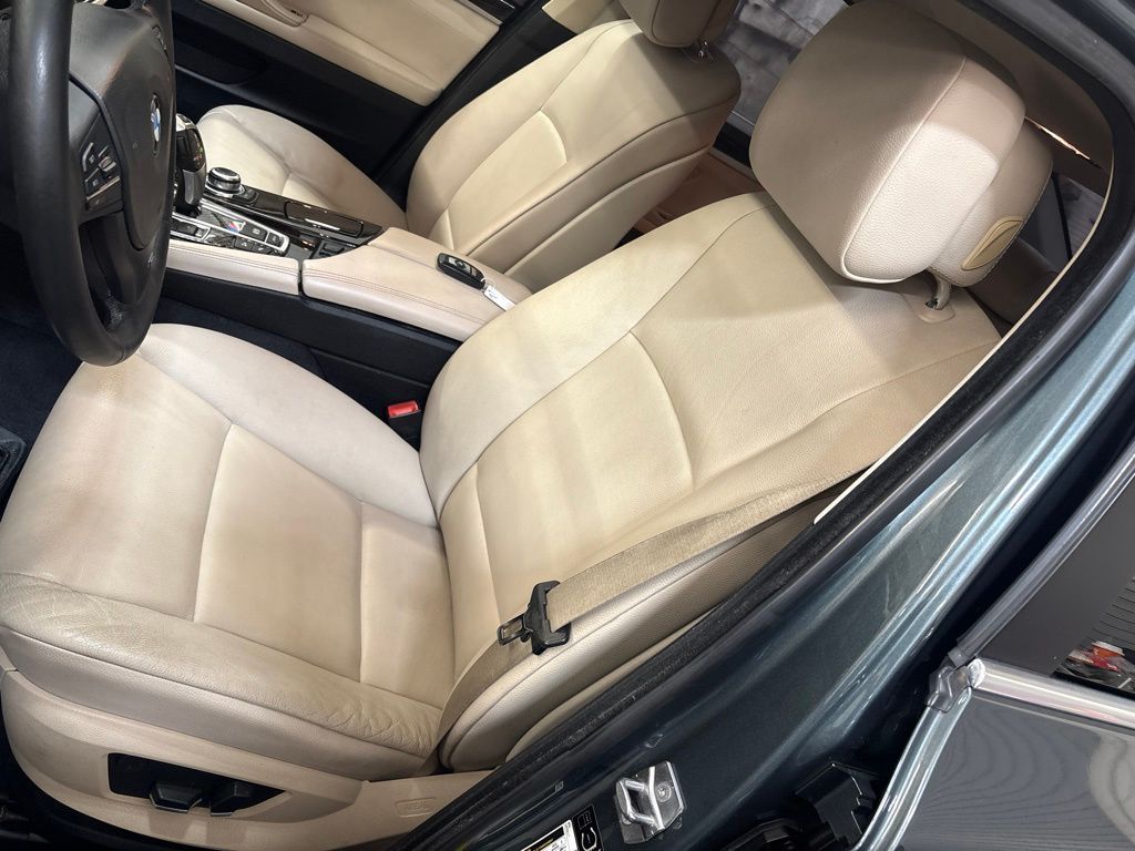 Thumbnail: 2013 BMW 5 Series - 27