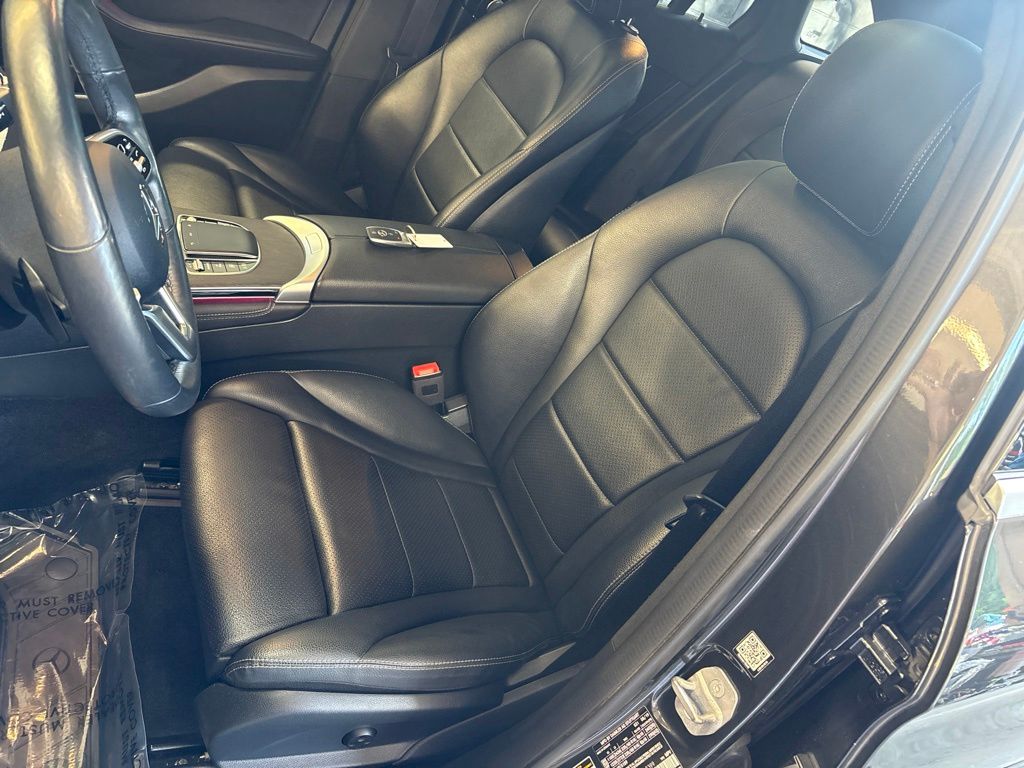 Thumbnail: 2020 Mercedes-Benz GLC - 9