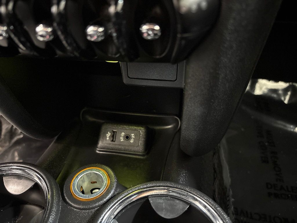 Thumbnail: 2015 MINI Cooper - 25
