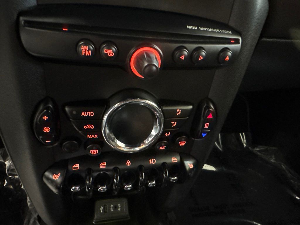 Thumbnail: 2015 MINI Cooper - 23