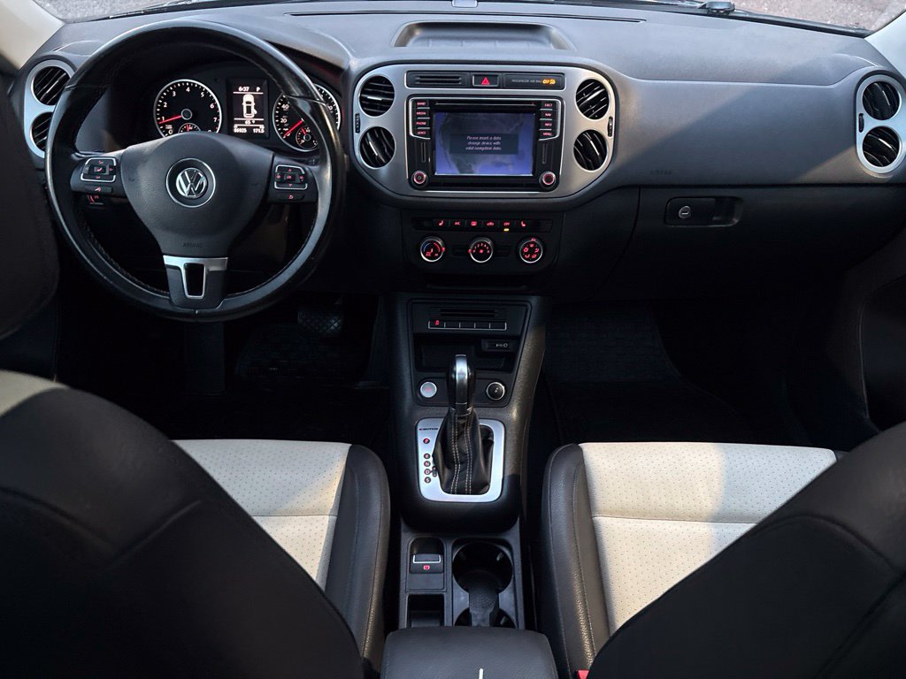 Thumbnail: 2016 Volkswagen Tiguan - 11