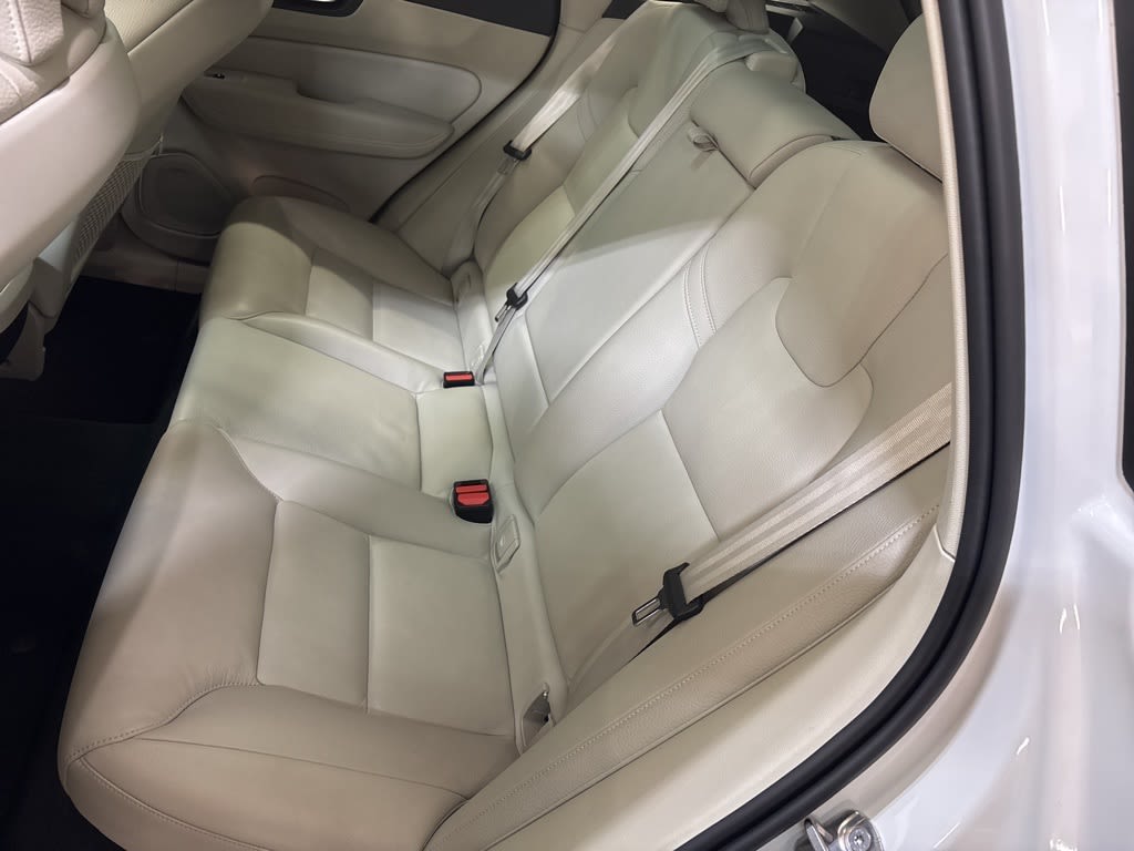 Thumbnail: 2024 Volvo XC60 - 36