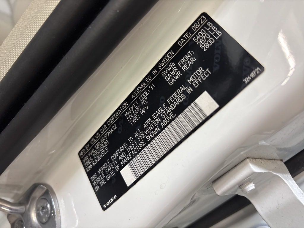 Thumbnail: 2024 Volvo XC60 - 18