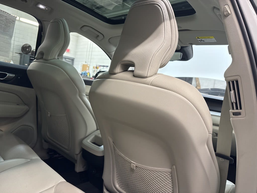 Thumbnail: 2024 Volvo XC60 - 41