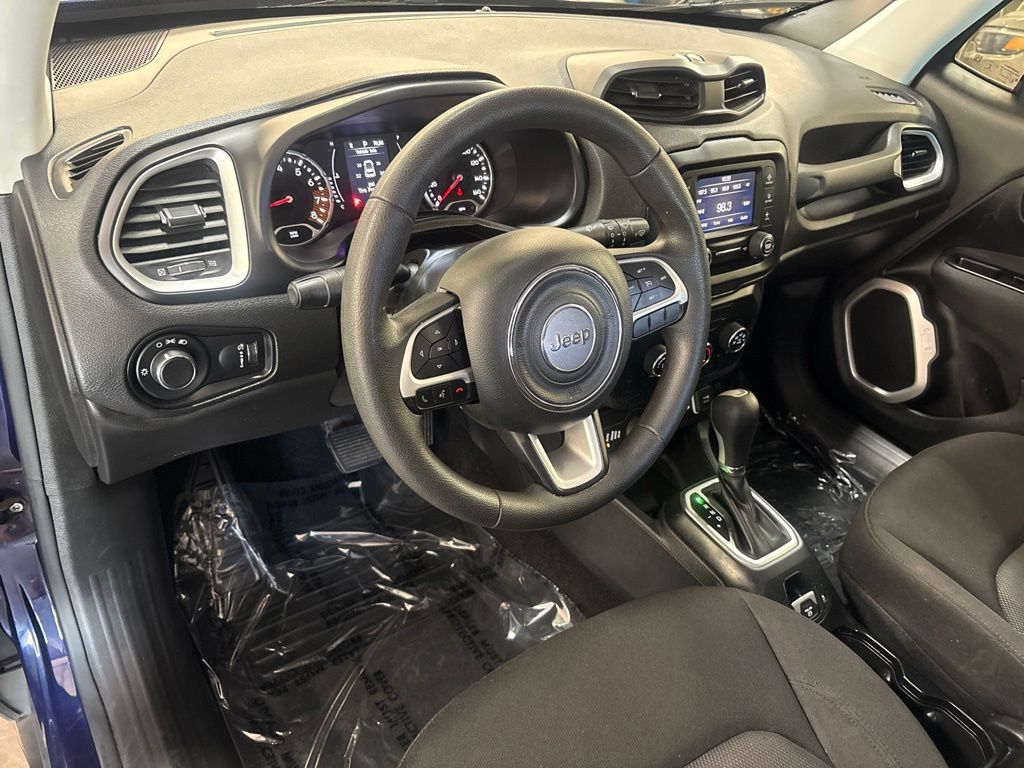 Thumbnail: 2019 Jeep Renegade - 2