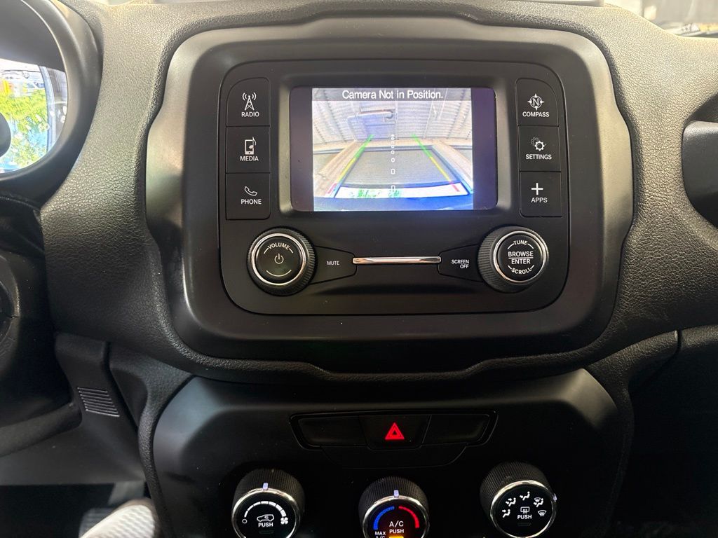 Thumbnail: 2019 Jeep Renegade - 25