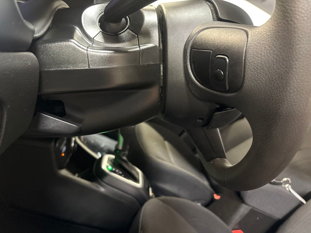 Thumbnail: 2021 Jeep Renegade - 24