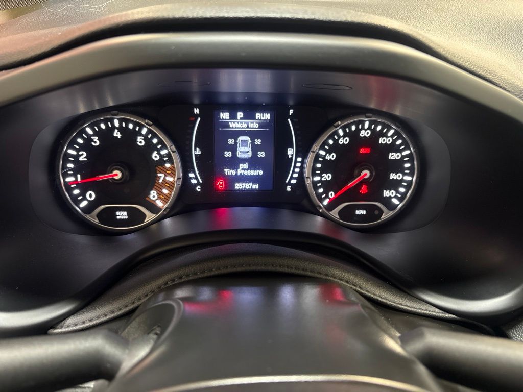 Thumbnail: 2021 Jeep Renegade - 16