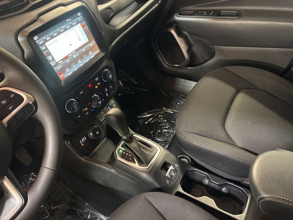 Thumbnail: 2023 Jeep Renegade - 12