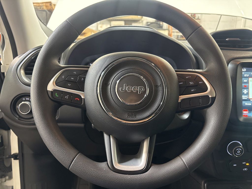 Thumbnail: 2023 Jeep Renegade - 8