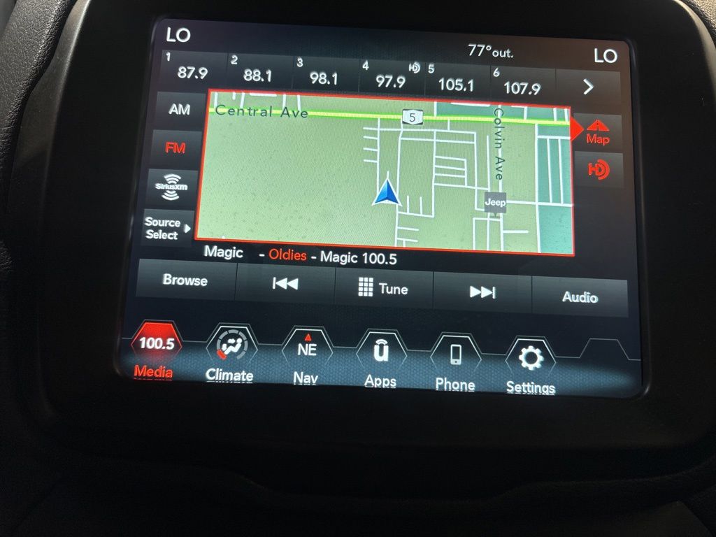 Thumbnail: 2023 Jeep Renegade - 25