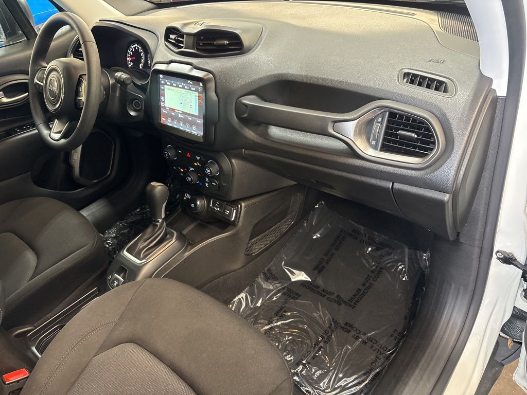 Thumbnail: 2023 Jeep Renegade - 36
