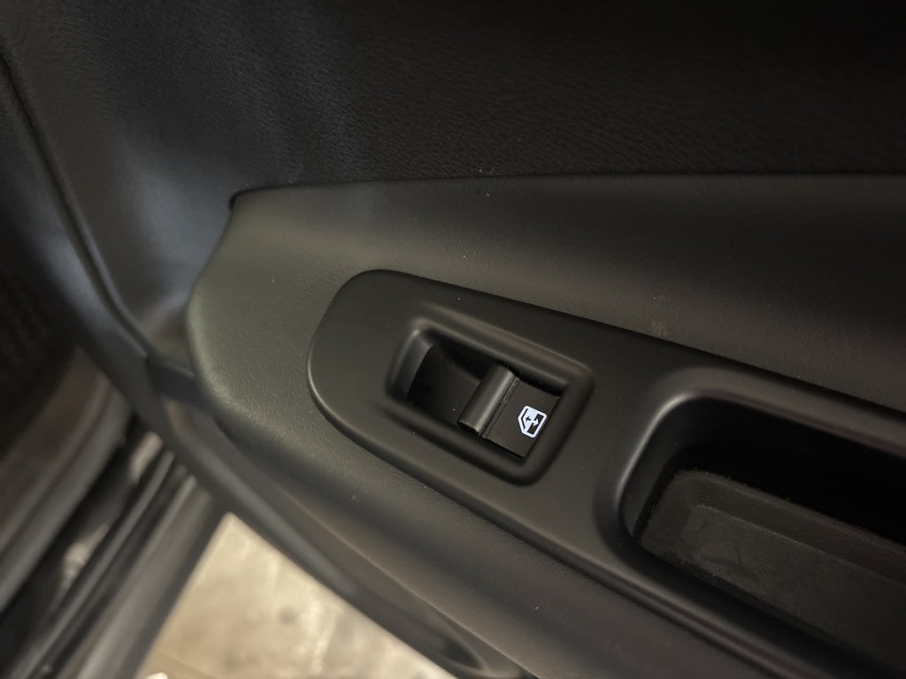 Thumbnail: 2023 Jeep Renegade - 34