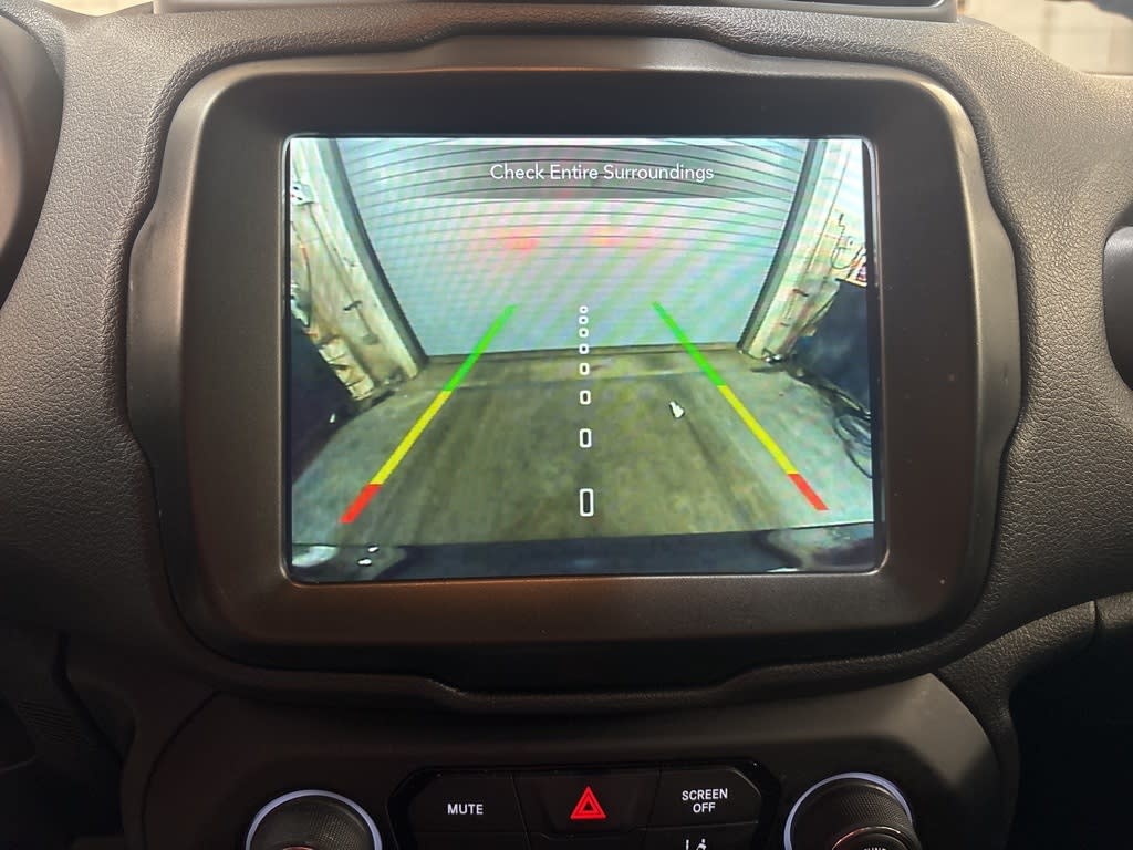 Thumbnail: 2023 Jeep Renegade - 25