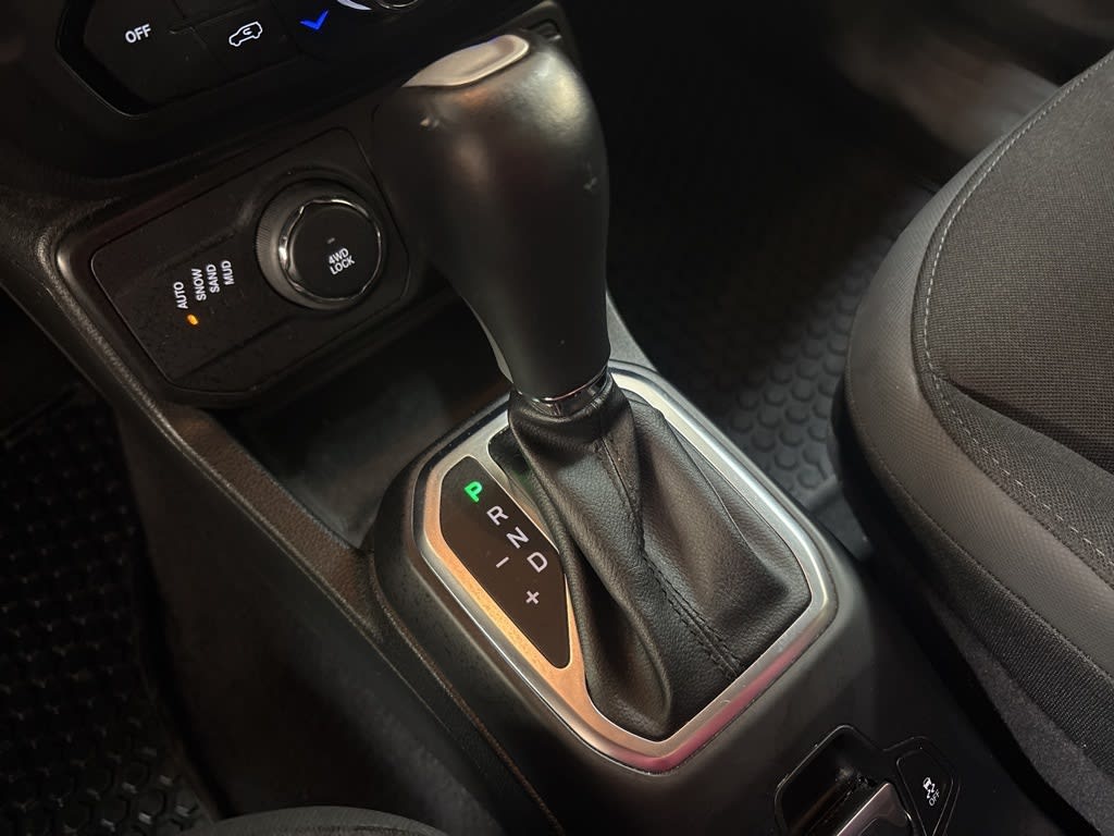 Thumbnail: 2023 Jeep Renegade - 29