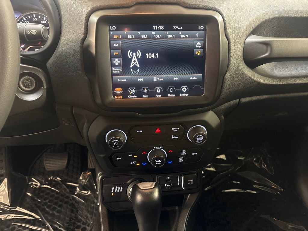 Thumbnail: 2023 Jeep Renegade - 14