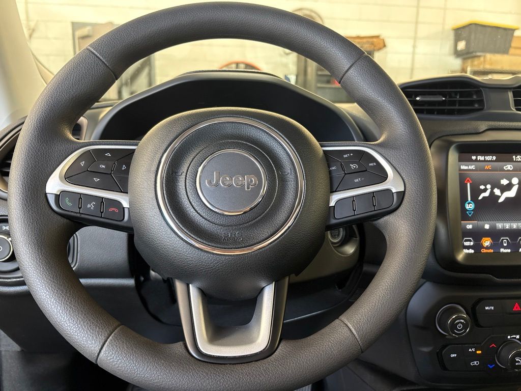 Thumbnail: 2023 Jeep Renegade - 8