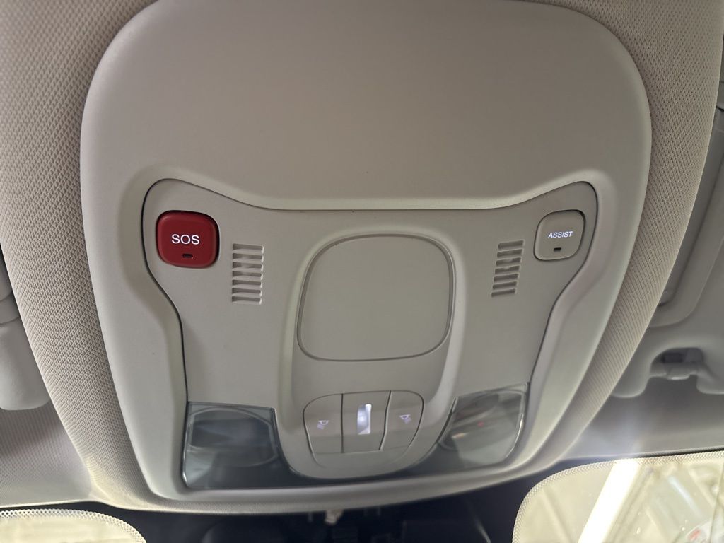 Thumbnail: 2023 Jeep Renegade - 33