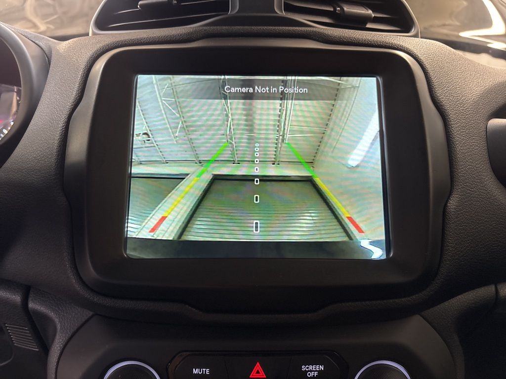 Thumbnail: 2023 Jeep Renegade - 26