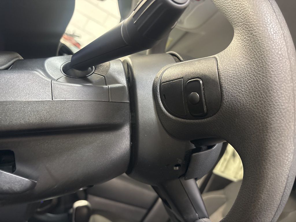Thumbnail: 2023 Jeep Renegade - 25