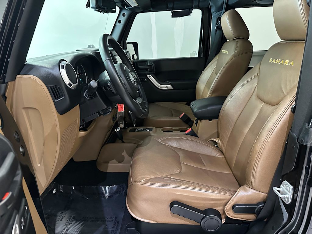 Thumbnail: 2013 Jeep Wrangler - 11