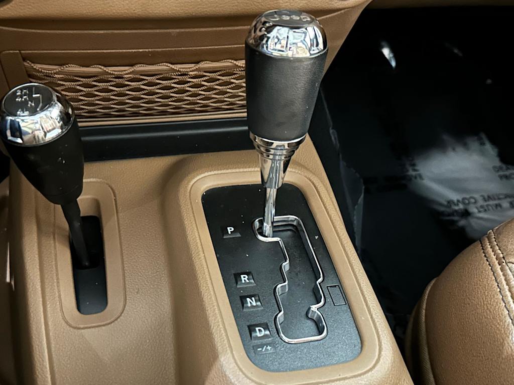 Thumbnail: 2013 Jeep Wrangler - 17