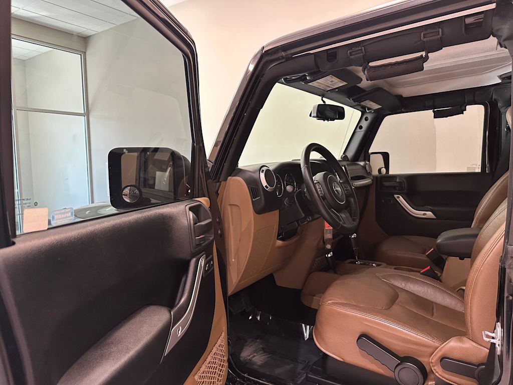 Thumbnail: 2013 Jeep Wrangler - 13