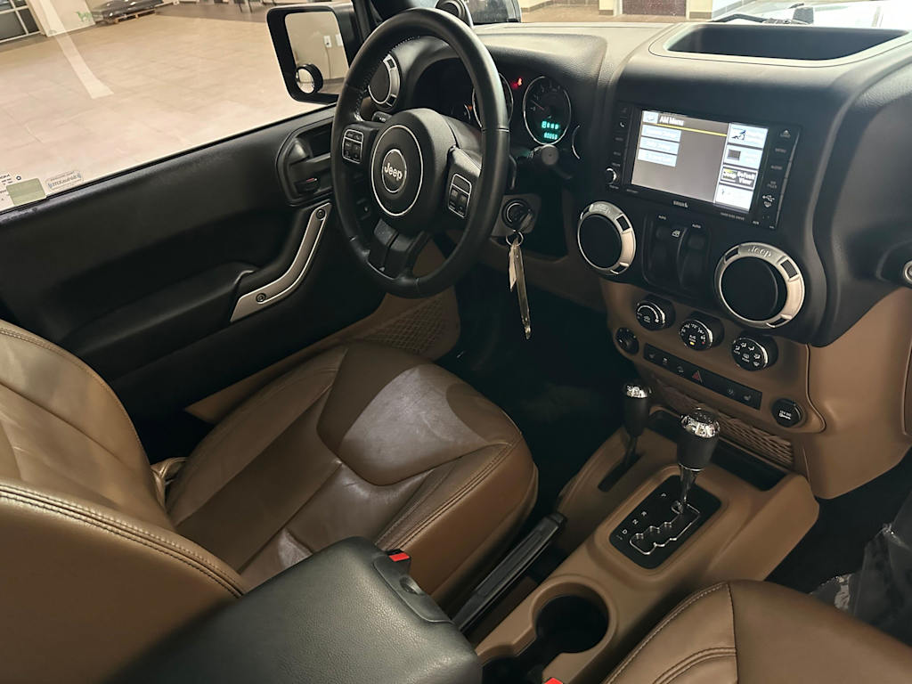 Thumbnail: 2013 Jeep Wrangler - 15