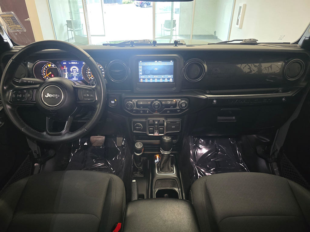 Thumbnail: 2022 Jeep Wrangler - 10