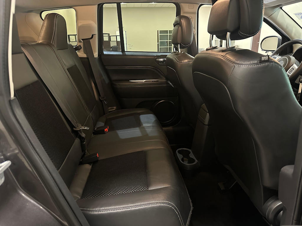 Thumbnail: 2016 Jeep Compass - 27
