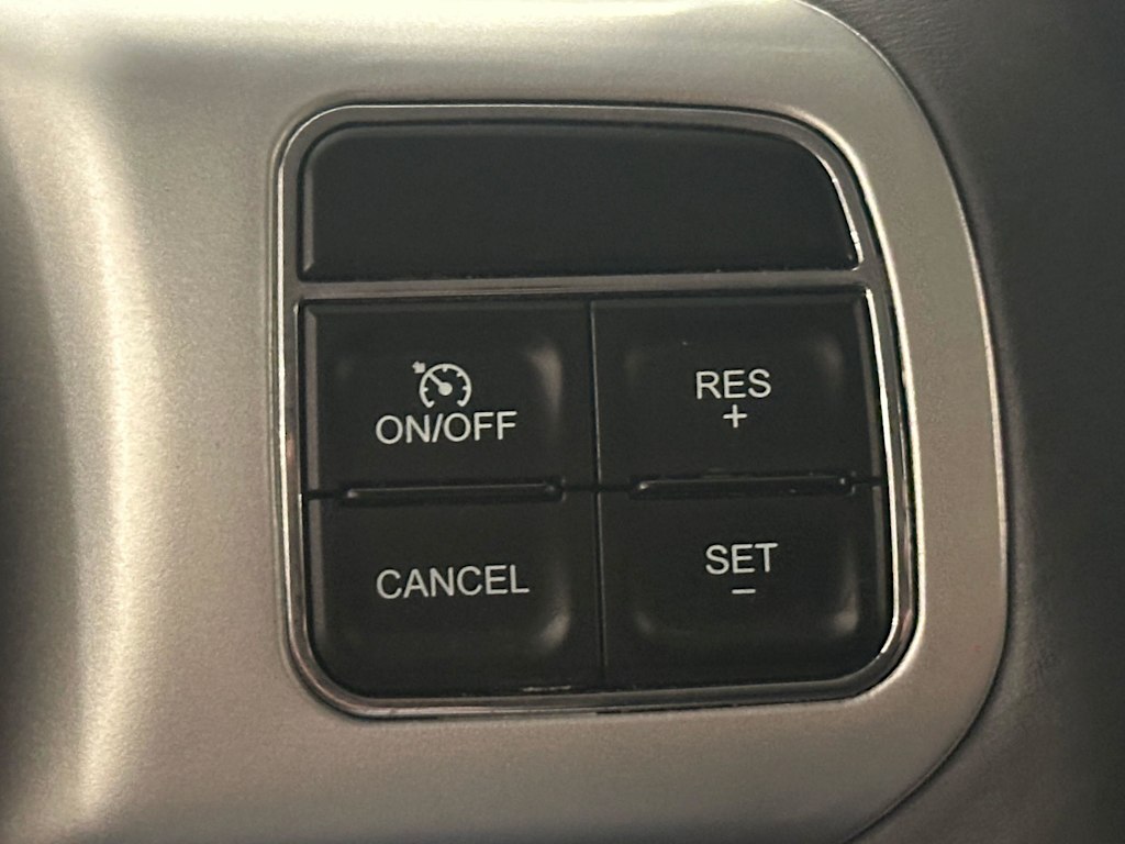 Thumbnail: 2016 Jeep Compass - 16