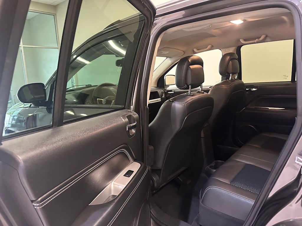 Thumbnail: 2016 Jeep Compass - 26