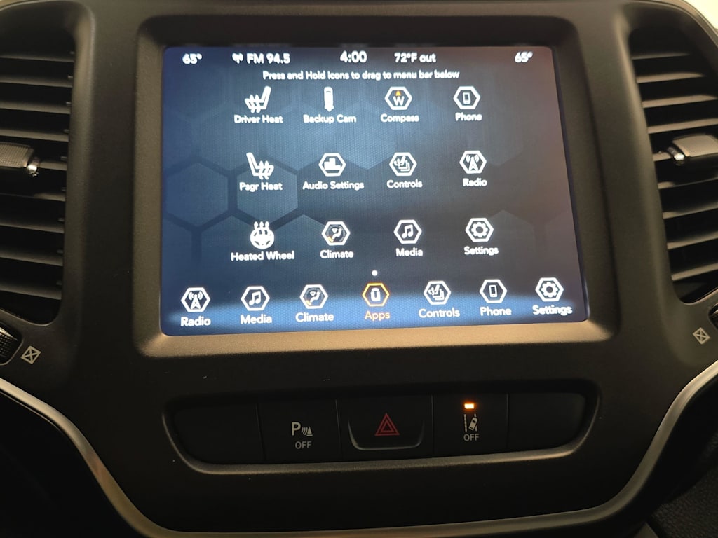 Thumbnail: 2021 Jeep Cherokee - 22