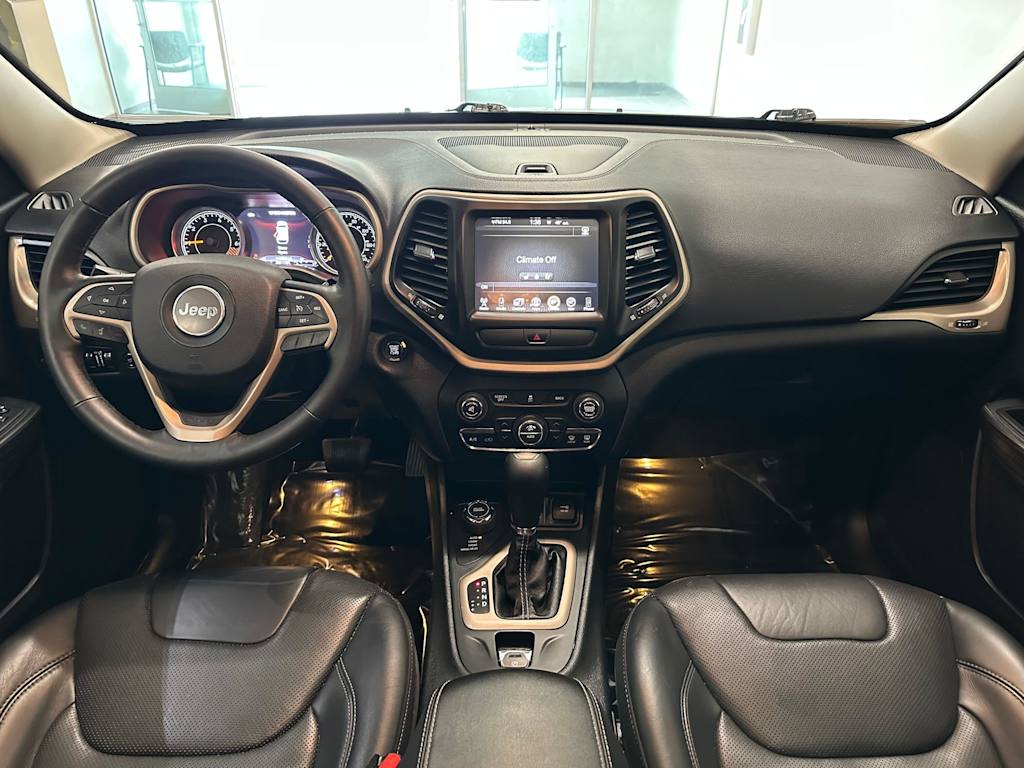 Thumbnail: 2015 Jeep Cherokee - 9