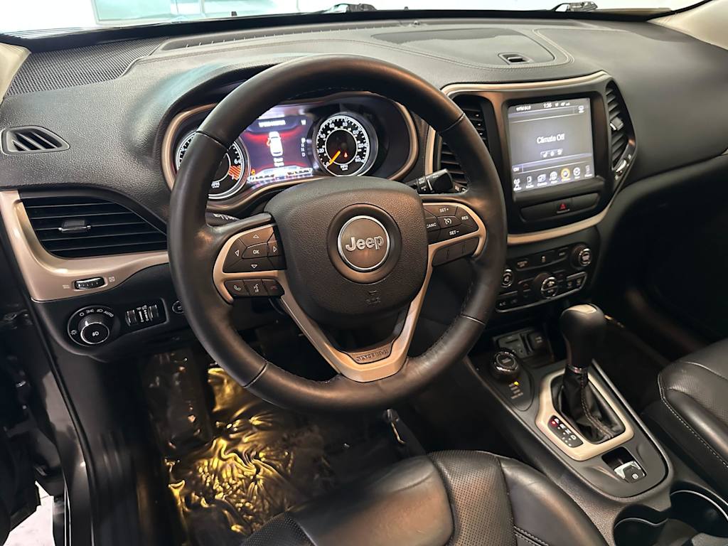 Thumbnail: 2015 Jeep Cherokee - 2