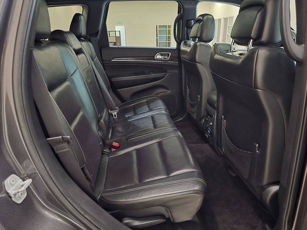 Thumbnail: 2017 Jeep Grand Cherokee - 31