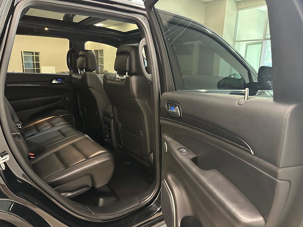Thumbnail: 2020 Jeep Grand Cherokee - 12