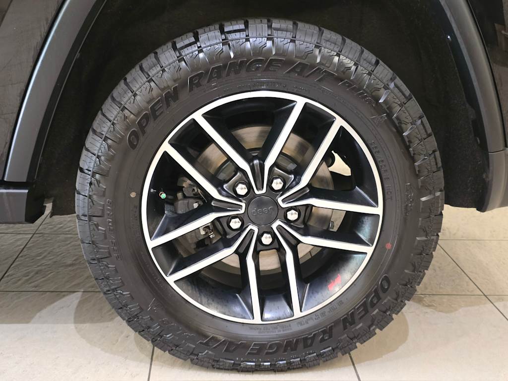 Thumbnail: 2020 Jeep Grand Cherokee - 7