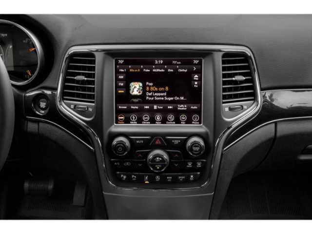 Thumbnail: 2018 Jeep Grand Cherokee - 9