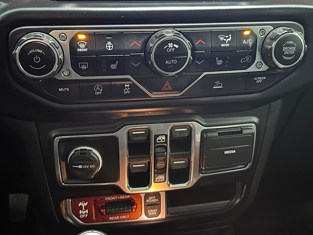 Thumbnail: 2022 Jeep Gladiator - 23