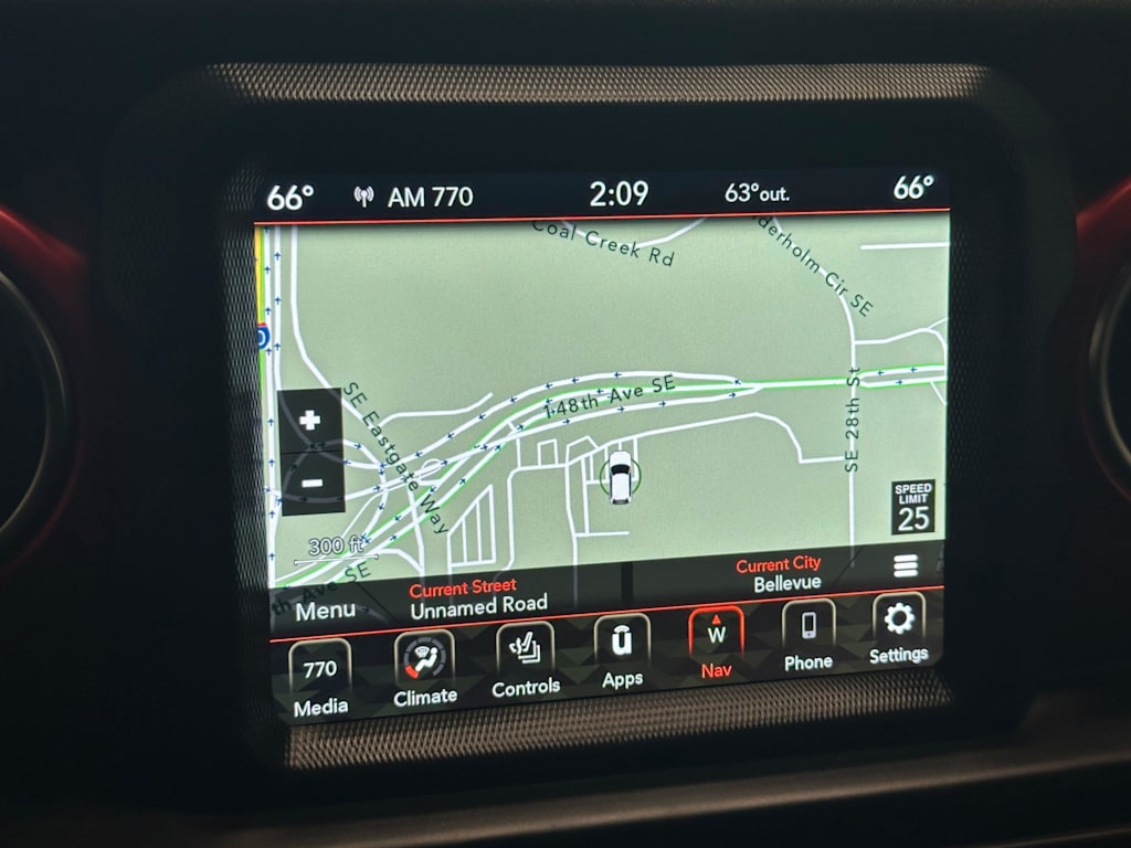 Thumbnail: 2022 Jeep Gladiator - 21