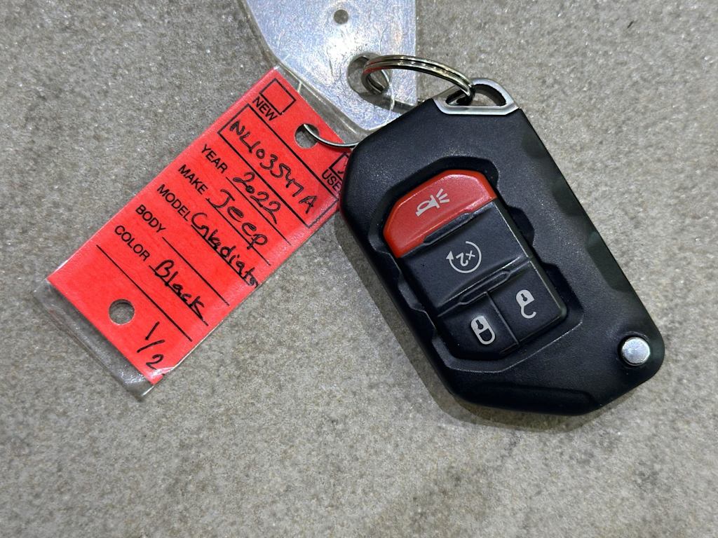 Thumbnail: 2022 Jeep Gladiator - 18