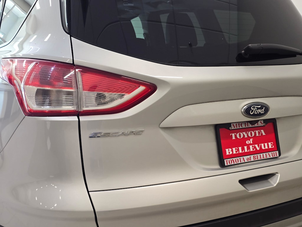 Thumbnail: 2013 Ford Escape - 21