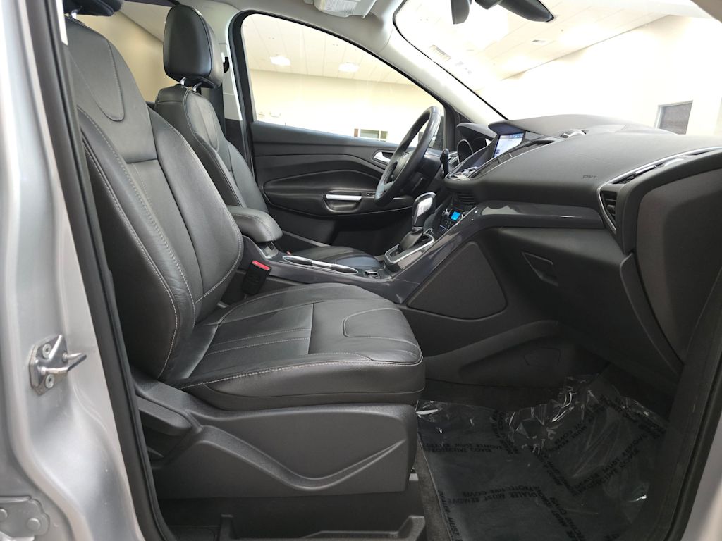 Thumbnail: 2013 Ford Escape - 11