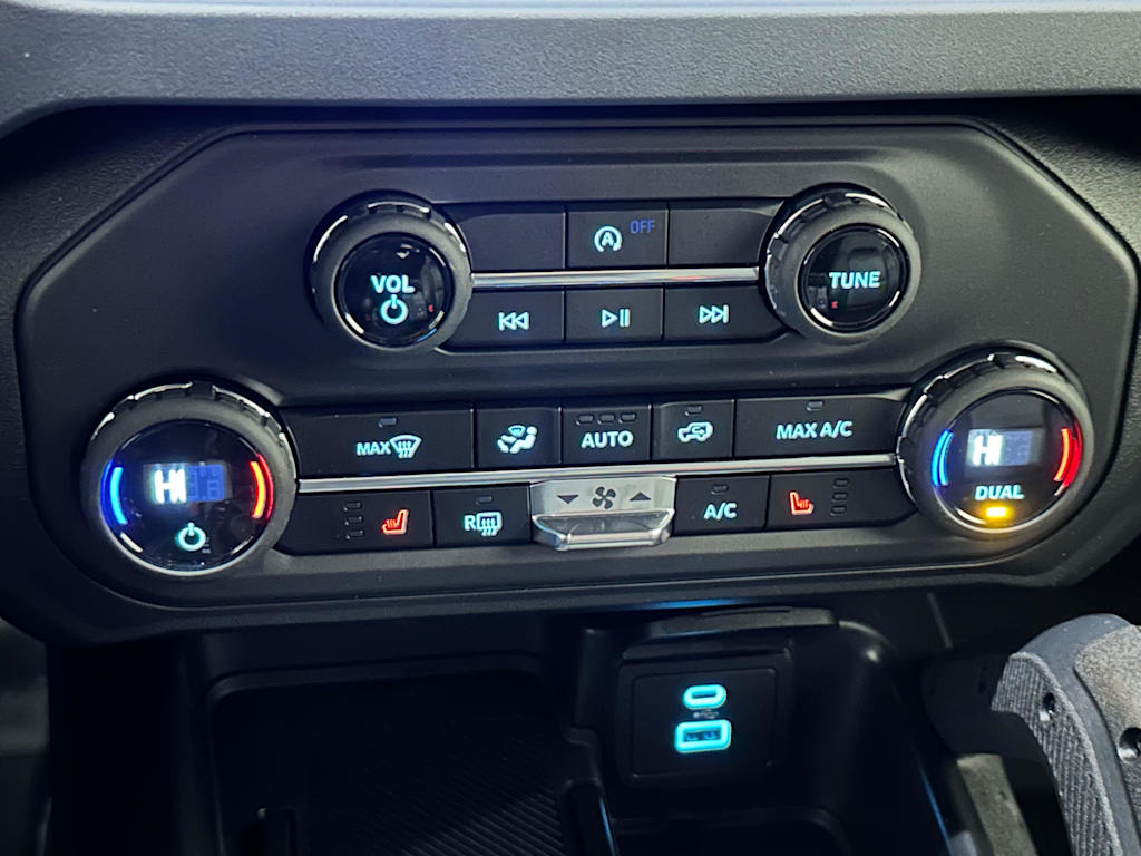 Thumbnail: 2025 Ford Bronco - 25