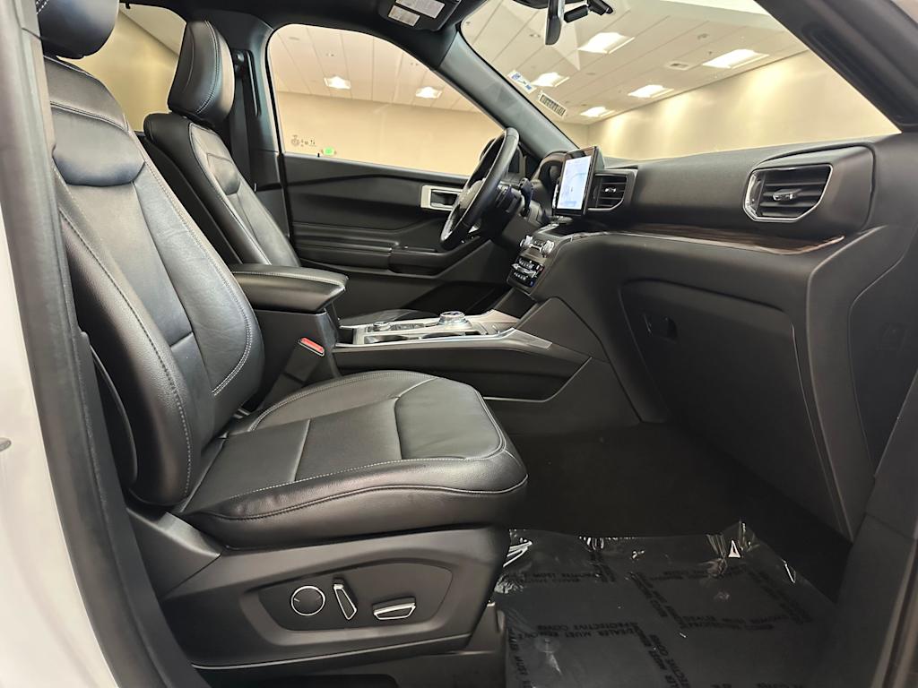 Thumbnail: 2020 Ford Explorer - 12