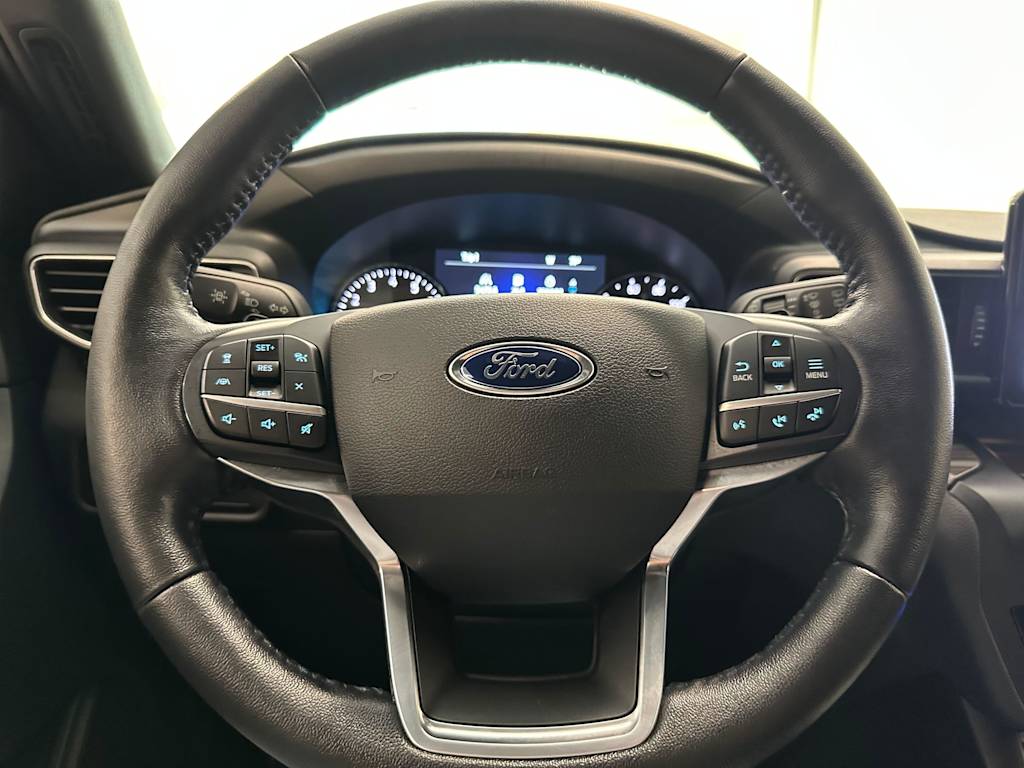 Thumbnail: 2020 Ford Explorer - 14