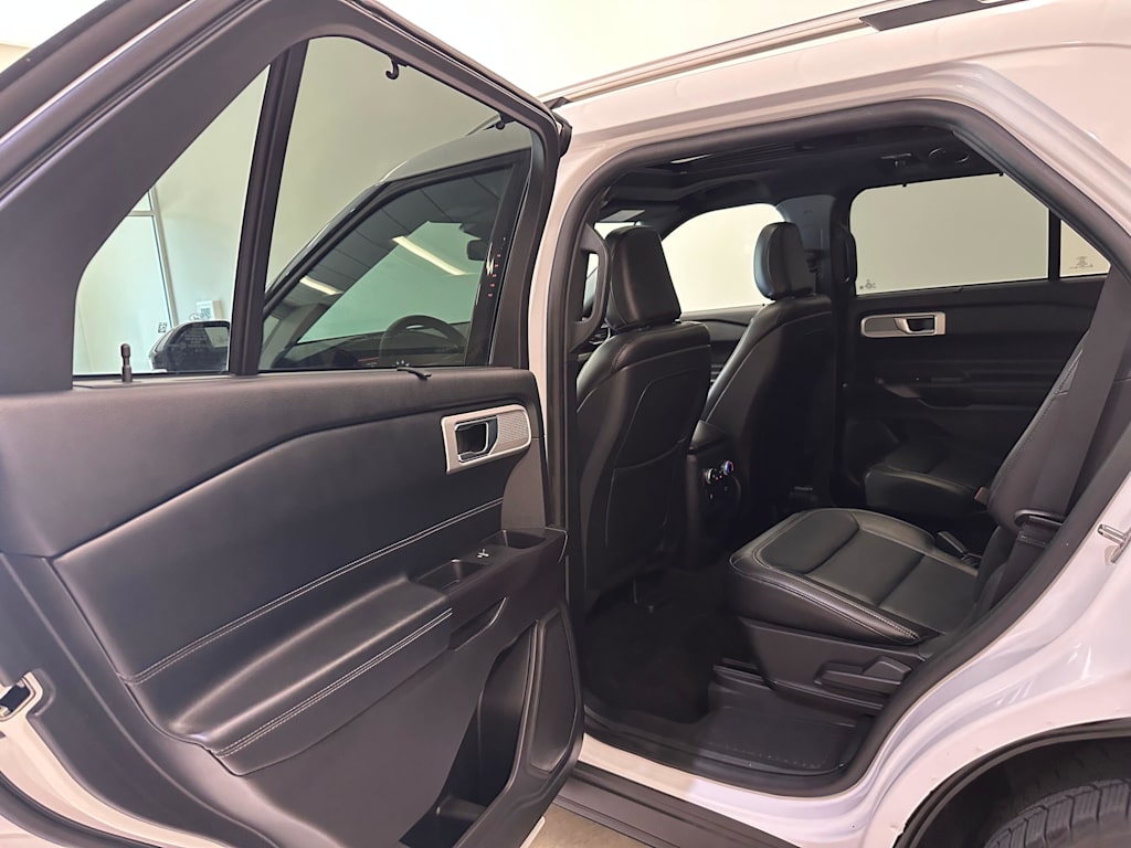 Thumbnail: 2020 Ford Explorer - 29