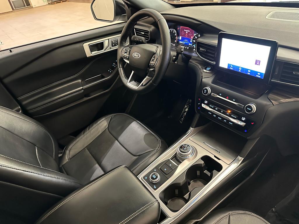 Thumbnail: 2020 Ford Explorer - 34
