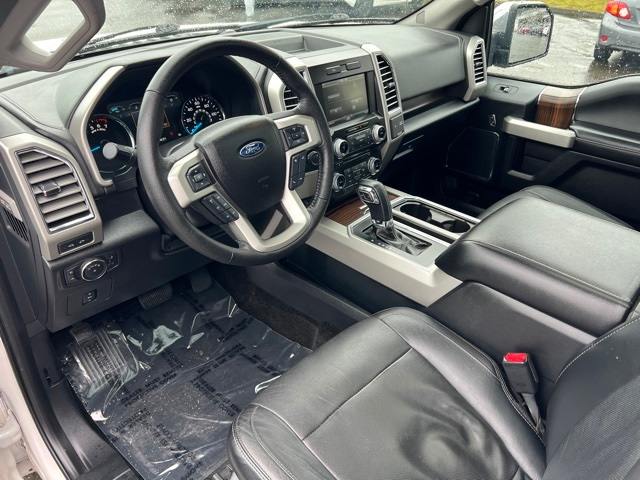 2015 Ford F-150 Lariat 2